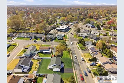 397 Lake Avenue, Colonia, NJ 07067 - Photo 22
