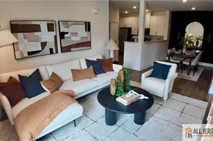 2304 Prince Hall Dr, Pennington, NJ 08534 - Photo 2