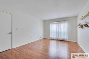 69 Amberly Ct, , NJ 08823 - Photo 12