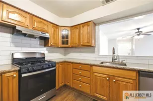 151 Wyndham Pl, Robbinsville, NJ 08691 - Photo 10