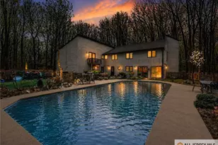 176 Stonehill Rd, Freehold Township, NJ 07728 - Photo 2