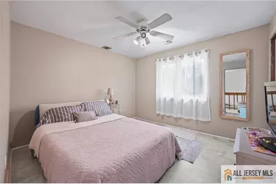 176 Stonehill Road, Freehold Township, NJ 07728 - Photo 28