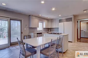 8 Valley Forge Dr, East Brunswick Township, NJ 08816 - Photo 26