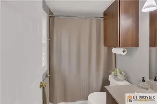 81 E Lincoln Ave, Monroe Township, NJ 08831 - Photo 10