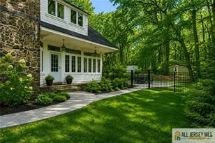 56 Oak Ave, Metuchen, NJ 08840 - Photo 4