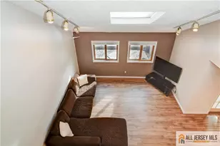 139 Dawn Ct, Old Bridge Township, NJ 08857 - Photo 22