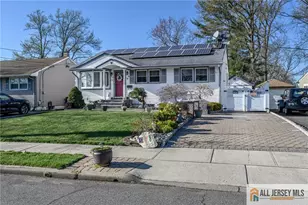 124 Inwood Ave, Colonia, NJ 07067 - Photo 2