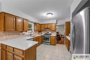 5 Wetherhill Way, South Brunswick Township, NJ 08810 - Photo 16