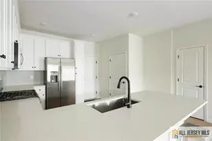 228 Peyton Pl, New Brunswick, NJ 08901 - Photo 10