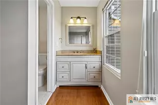 38 Anderson Ct, East Brunswick Township, NJ 08816 - Photo 18