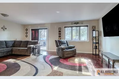 16 Pendleton Place, Old Bridge Township, NJ 08857 - Photo 4