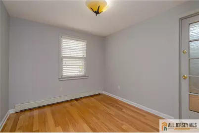 8 Fitzsimmons Avenue, Middlesex, NJ 08846 - Photo 8
