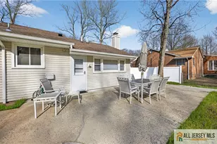 107 Finnegans Ln, South Brunswick Township, NJ 08824 - Photo 30