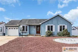 11 Parkers Point Blvd, Lacey, NJ 08731 - Photo 2