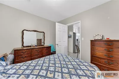 30 Paul Street, Fords, NJ 08863 - Photo 16