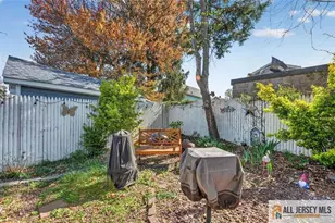 30 Paul St, Fords, NJ 08863 - Photo 22