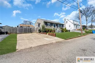 25 Woodview Ave, Fords, NJ 08863 - Photo 4