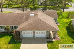 480 Fairton Dr, Monroe Township, NJ 08831 - Photo 2