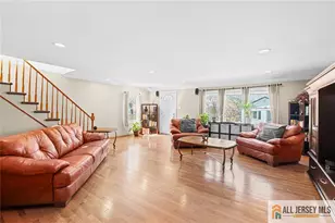 42 Lake Blvd, Matawan, NJ 07747 - Photo 4