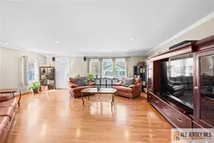 42 Lake Blvd, Matawan, NJ 07747 - Photo 6