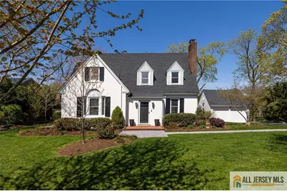25 Hillcrest Drive, Piscataway Township, NJ 08854 - Photo 1