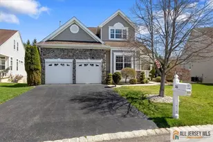 141 Timber Hill Dr, Monroe Township, NJ 08831 - Photo 4