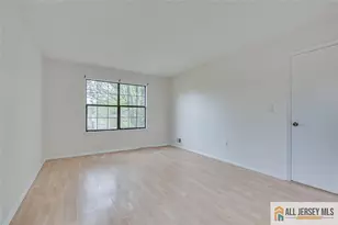 64 Taylor Dr, , NJ 08823 - Photo 16