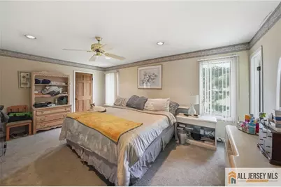 121 W Hill Road, Colonia, NJ 07067 - Photo 20