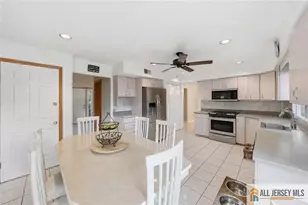 121 W Hill Rd, Colonia, NJ 07067 - Photo 10