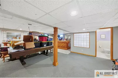 121 W Hill Road, Colonia, NJ 07067 - Photo 32