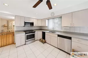 121 W Hill Rd, Colonia, NJ 07067 - Photo 4