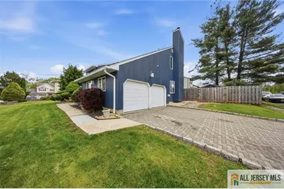 121 W Hill Road, Colonia, NJ 07067 - Photo 38