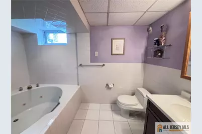 121 W Hill Road, Colonia, NJ 07067 - Photo 38