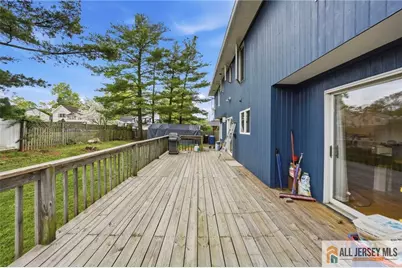 121 W Hill Road, Colonia, NJ 07067 - Photo 38