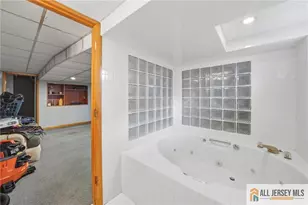 121 W Hill Rd, Colonia, NJ 07067 - Photo 26