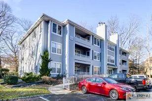 1909 Tanglewood Ct, Helmetta, NJ 08828 - Photo 2
