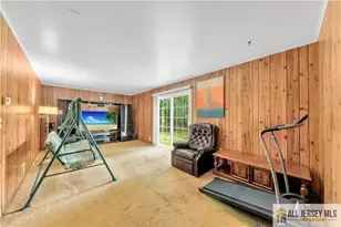 6 Sherry Ct, Edison, NJ 08820 - Photo 4