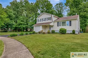 6 Sherry Ct, Edison, NJ 08820 - Photo 2