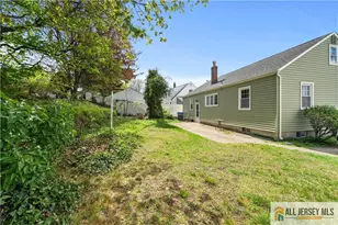 399 Division St, South Amboy, NJ 08879 - Photo 18