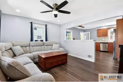 37 Eberly Place, Fords, NJ 08863 - Photo 4