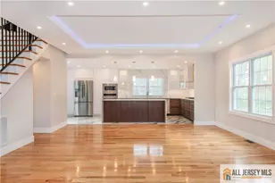 165 Normandy Dr, Piscataway Township, NJ 08854 - Photo 10