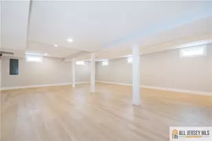165 Normandy Dr, Piscataway Township, NJ 08854 - Photo 32