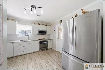 47 Kendall Drive, Sayreville, NJ 08859 - Photo 6