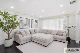 22 Macedulski Terrace, South Amboy, NJ 08879 - Photo 4