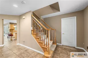 1 Pineview Ct, Monroe Township, NJ 08831 - Photo 4
