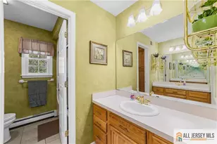 1 Pineview Ct, Monroe Township, NJ 08831 - Photo 18