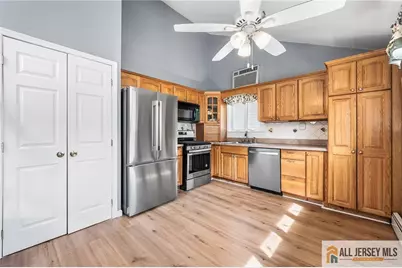 67 Drake Place, Colonia, NJ 07067 - Photo 6