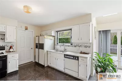40 La Valencia Road, Old Bridge Township, NJ 07726 - Photo 6