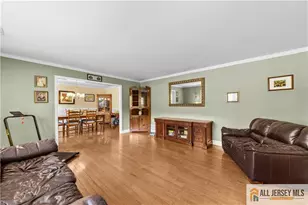 7 Michelle St, Monroe Township, NJ 08831 - Photo 4