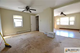 37 Railroad Ave, Helmetta, NJ 08828 - Photo 8